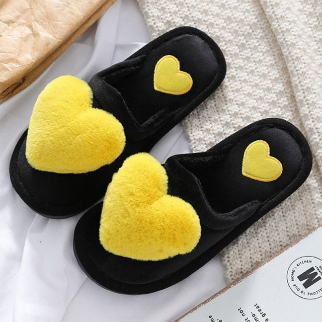 Pantufa Feminina de Pelúcia